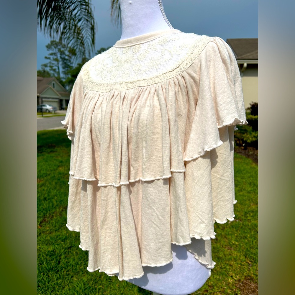 NWT🌷Free People Tiered Lace Embroidered Boho Blouse